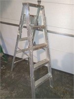 5 ft aluminum step ladder