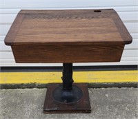 (Y) Vintage Wooden School Desk