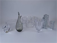 GROUPING OF MODERN ART GLASS