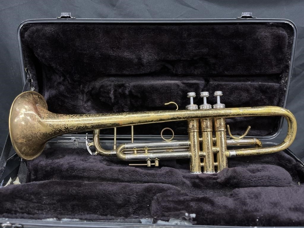 De Villier Trumpet In Case