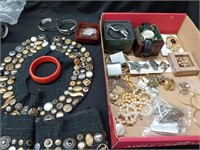 Lot Jewelers and button's, watches and more look