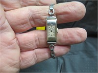 Vintage 14K White Gold Ladies Gruen Wrist Watch
