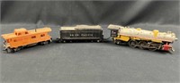 Vintage Metal HO Scale Train Engine w/ Cars