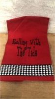 C8) “ROLL TIDE” Hand Towel