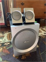 BOSE COMPUTER SUBWOOFER AND SIDE SPEAKERS