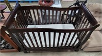 WOOD TODDLER'S CRIB