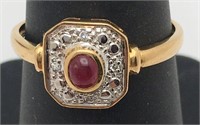 14k Gold Ring With Red Stone & Diamonds