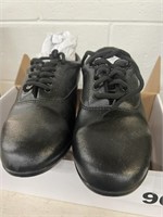 DRILL MASTER MENS SIZE 6 SHOES