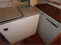 VINTAGE WASHING MACHINE UNITS