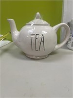 Rae Dunn teapot ceramic