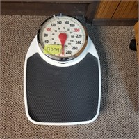 B334 Retro scale