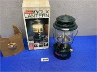 Coleman Lantern-Like New w/Original Box