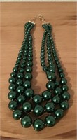 NWOT TRIPLE STRAND GREEN BEAD NECKLACE