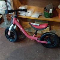 CHILD'S BIKE