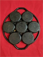 Cracker Barrel Cast Iron Biscuit Pan