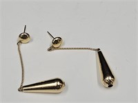 14 k Gold Earrings 2.5 Grams