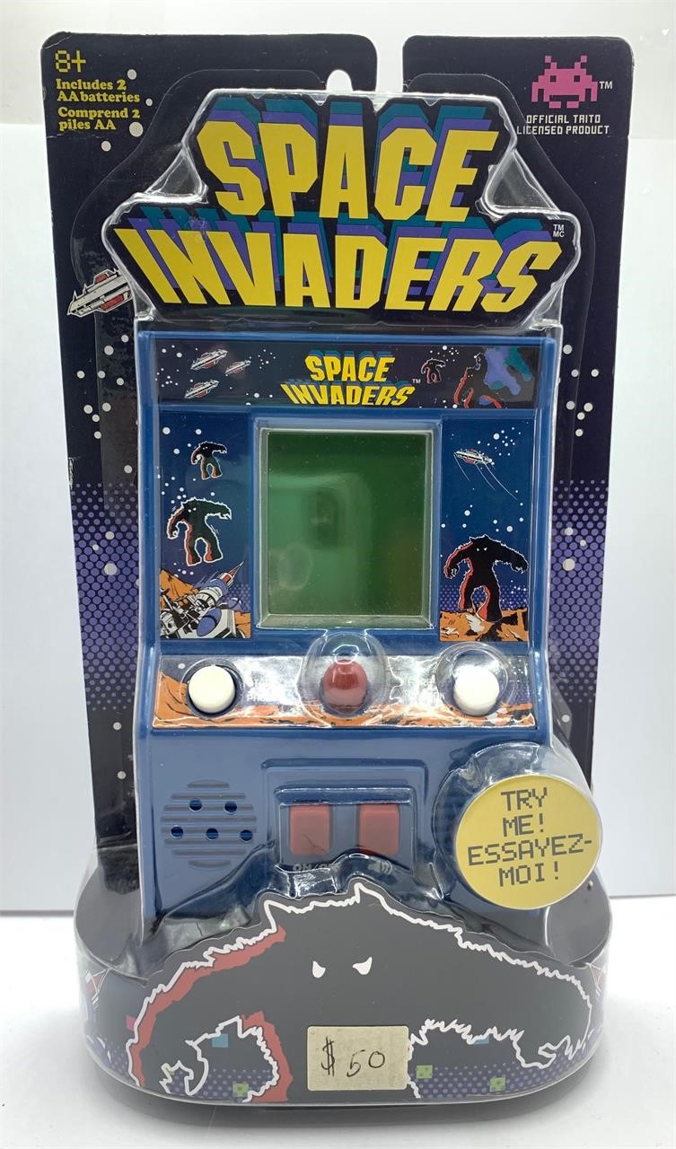 Space Invaders Game Includes AA Batteries