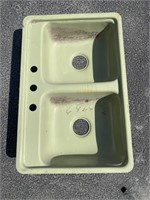 Avocado Green Sink Vtg Needs Cleaning