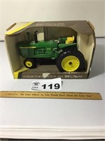 1961 JOHN DEERE 4010 GAS TRACTOR. 1/16 SCALE