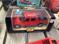 Maisto 1:25 Ford Explorer Sport Trac