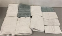 6 Bath Towels & 4 Hand Towels
