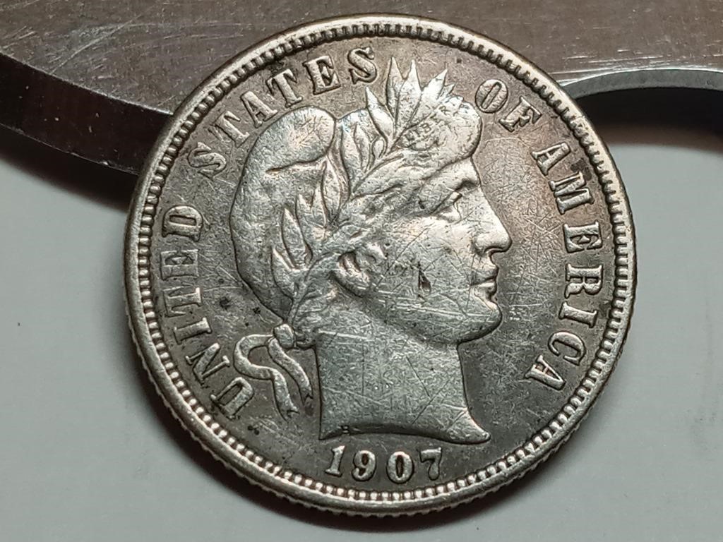 OF) nice full Liberty 1907 silver Barber dime