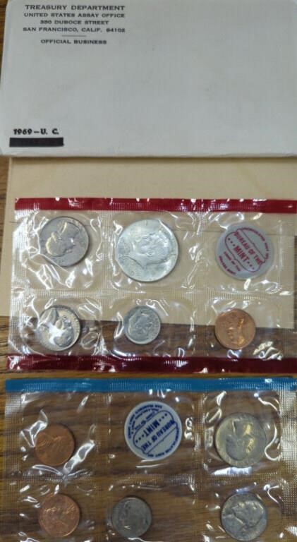 1969 uncirculated mint set with silver Kennedy