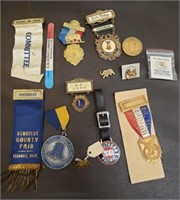 Lot of Vintage Badges & Pins