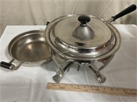 Chafing dish with 2 pans