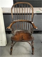 LARGE WINDSOR ARM CHAIR