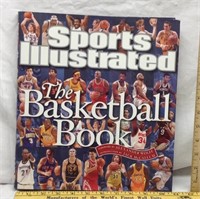 D2) SPORTS ILLUSTRATED BASKETBALL BOOK
