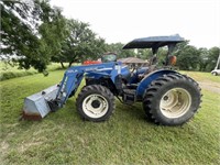 New Holland TN70 Tractor w/Loader 4x4
