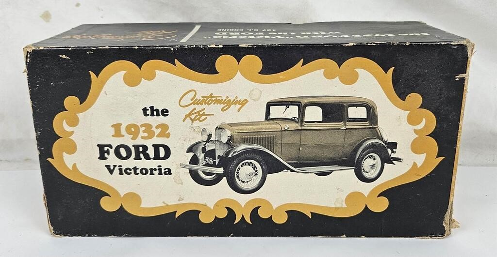 1932 Ford Victoria Model Kit
