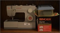 Singer Heavy Duty Sewing Machine w/ Starlet