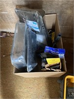 Miscellaneous box lot, painting supplies