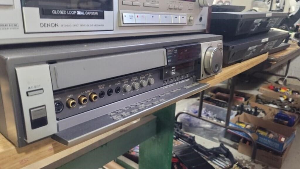 Jvc video recorder and player model hr-s6700u