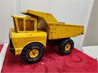 Tonka metal dump truck