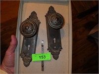 VINTAGE DOOR KNOBS