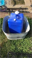 Water container, metal tub