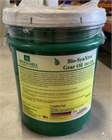 5 gallon bucket of bio synextra gear oil