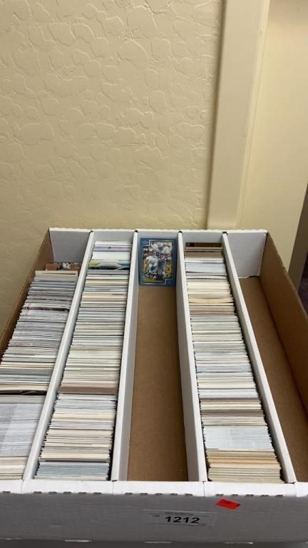 1200+ Sports Collectible Cards