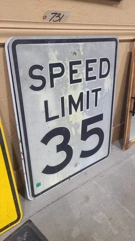 2 SPEED LIMIT 35 & 40 CONSTRUCTION SIGNS 24" X 30"