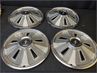 Ford Mustang Hubcaps