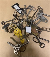 Lot of Antique Keys