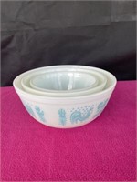 Pyrex, 3 bowls, Amish Butter Print, turquoise ande