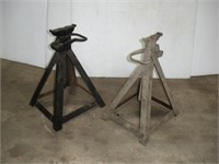 (2) Heavy Duty Jack Stands  20-30 inches