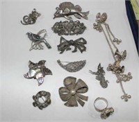 Qty of jewellery to incl. marcasite brooches,