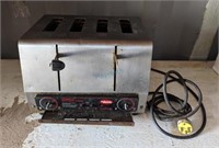 AS IS HATCO 4-SLOT TOASTER, TPT-208