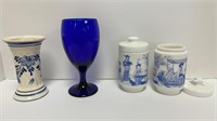 (2) glass containers-Belgium, blue/white plus