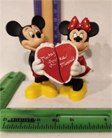 Disney Salt&Pepper shaker Lenox Micky loves Minnie